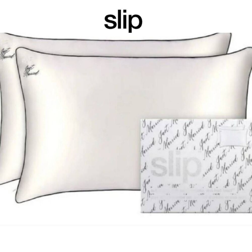 Slip Just Married Queen Pillowcase Duo